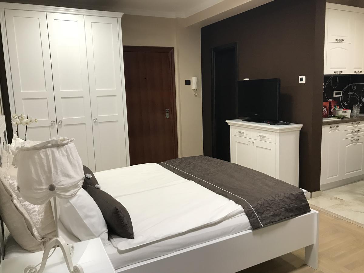 Lux New White Apartment Νόβι Σαντ Εξωτερικό φωτογραφία